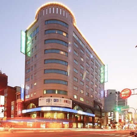 Cambridge Tainan Hotel Exteriér fotografie