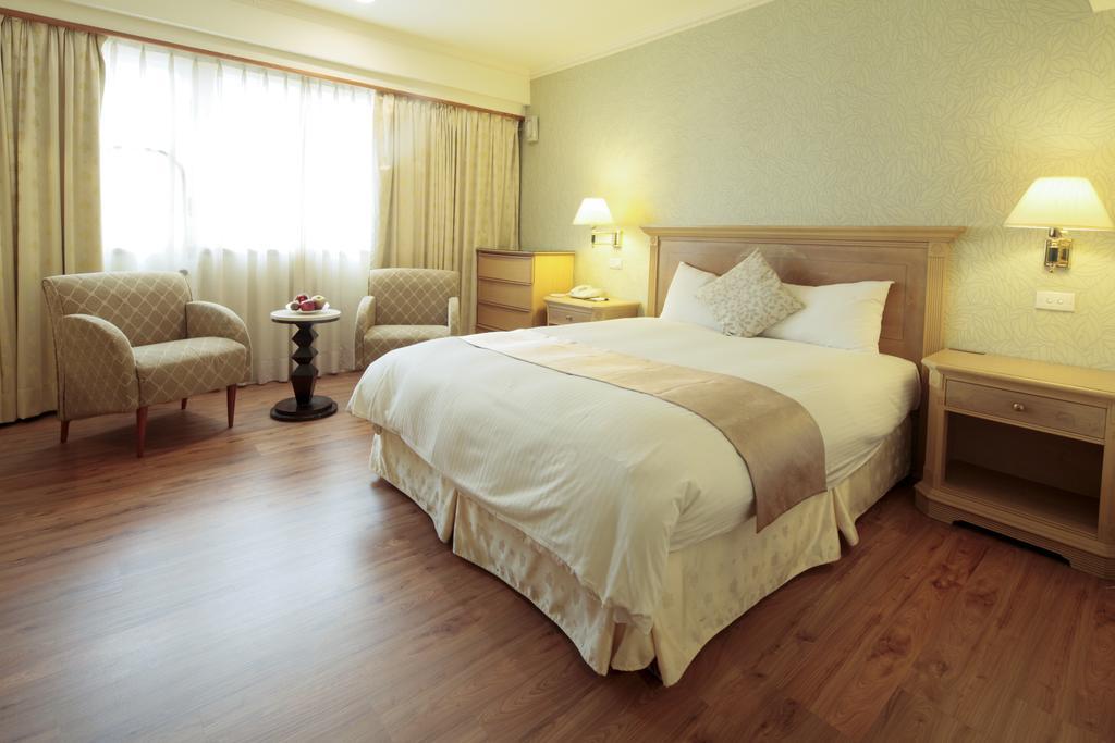 Cambridge Tainan Hotel Exteriér fotografie