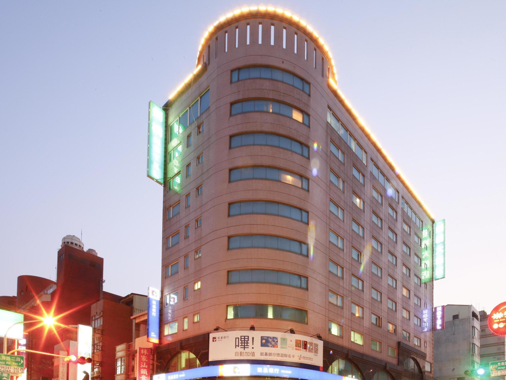 Cambridge Tainan Hotel Exteriér fotografie